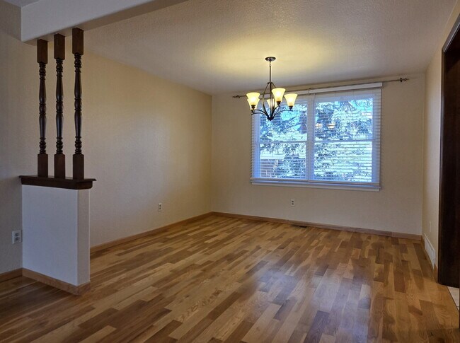 Building Photo - Single-Family Home in Near-Perfect Condition | 3-Car Garage | Covered Patio | Large Unfinished Ba...