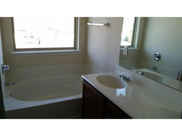 Building Photo - 616 Fleming St