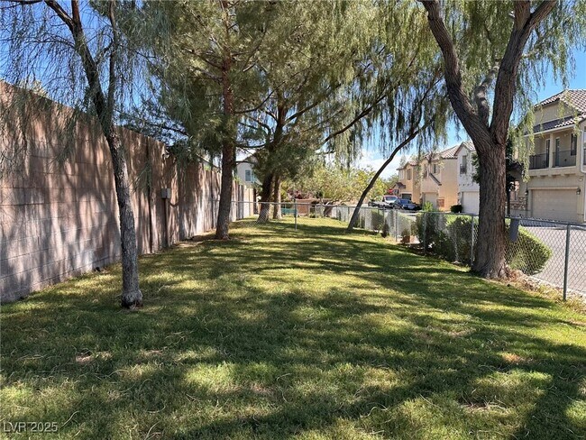 Building Photo - 8307 Fort Hallock Ave