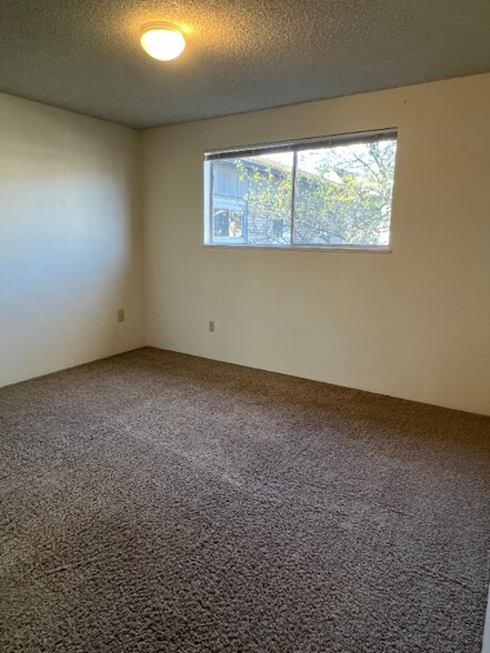 Building Photo - 620 NW 21st St