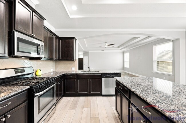 Building Photo - 5730 Mckinney Falls