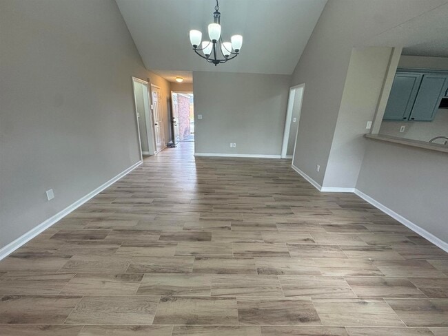 Building Photo - 5457 Sundale Way S