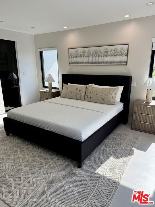 Building Photo - 201 S Bedford Dr