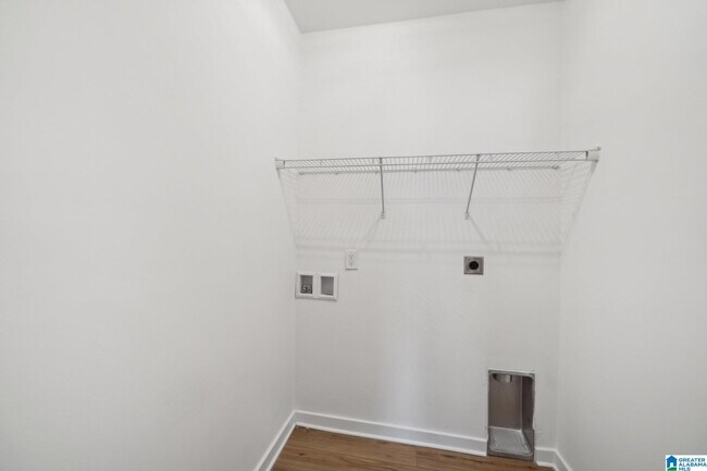 Building Photo - 615 Troubadour Ln