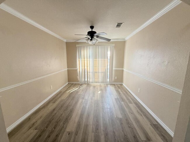 Building Photo - 2409 Gail Dr