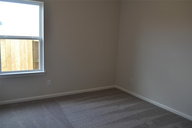 Building Photo - 13223 Hayden Peak Dr