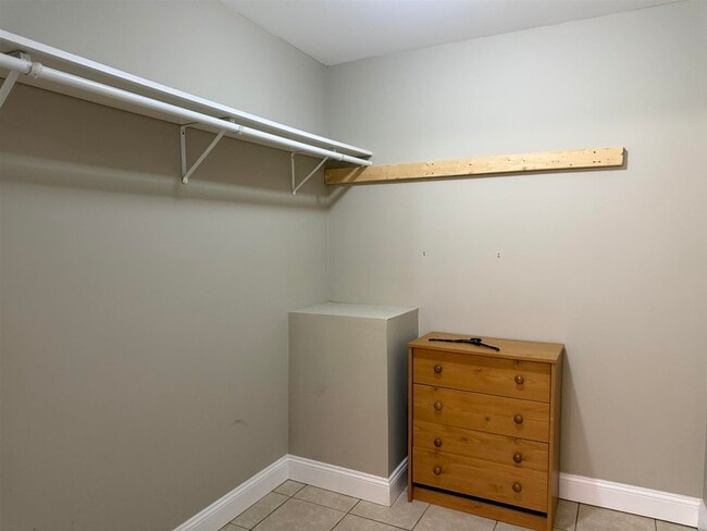 Building Photo - 17 Christopher Ave