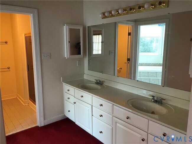 Building Photo - 2395 State Rte 635