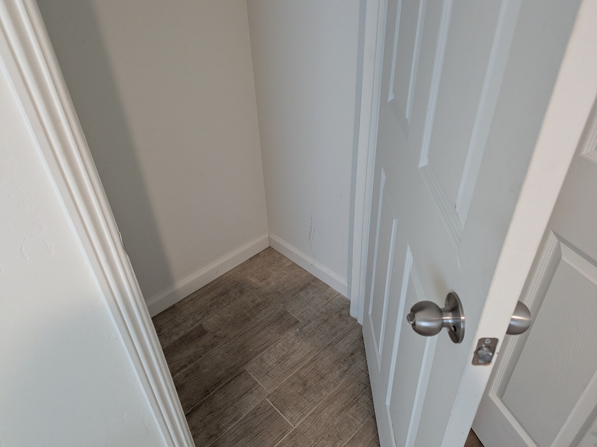 Building Photo - 324 Sycamore Dr