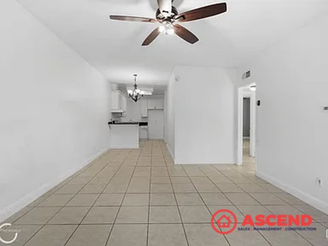 Building Photo - Beautiful 2 Bedroom Apartment!