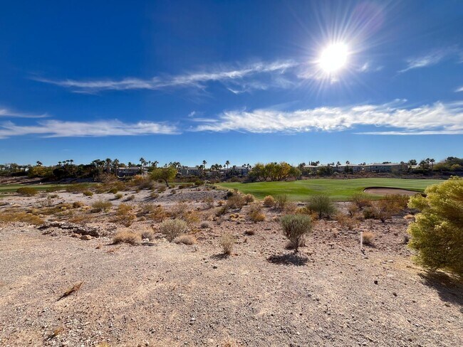 Building Photo - Summerlin Fully Furnished Condo on Golf Course!