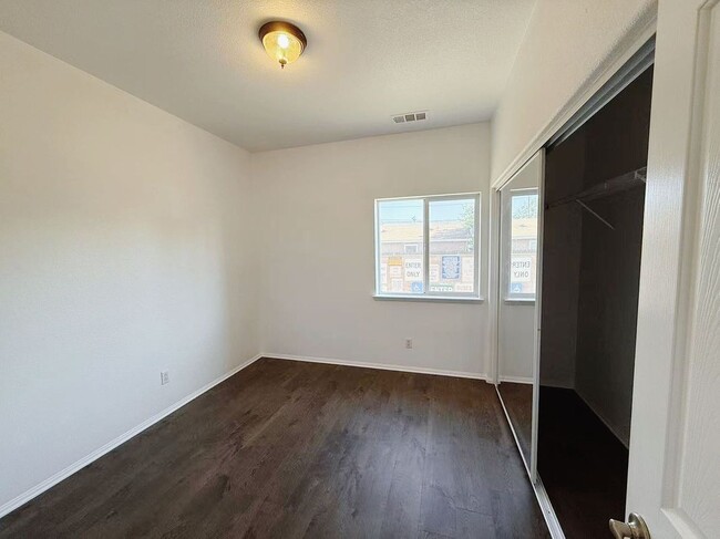 Building Photo - 13124 2nd St