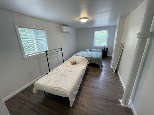 Building Photo - Modern, Fully Renovated Two-Story Apartment – $1,850/month | Pittsfield, MA