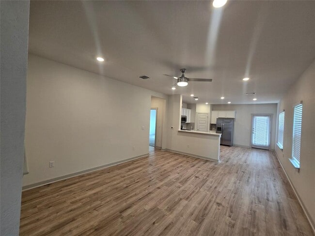 Building Photo - 2113 Daleside Ln