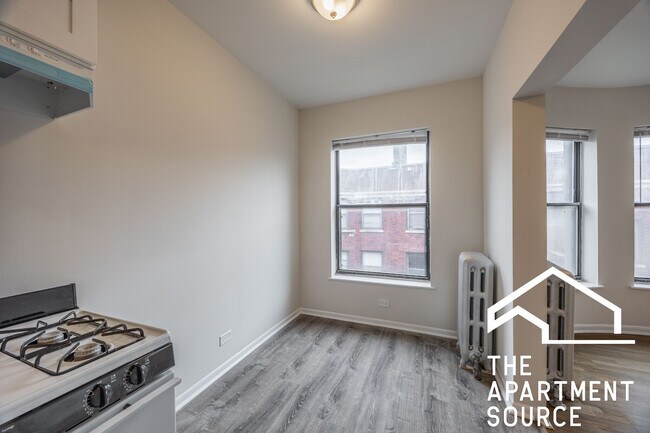 Building Photo - 7728 N Marshfield Ave