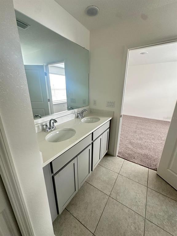 Building Photo - 32132 Eastern Redbud Br