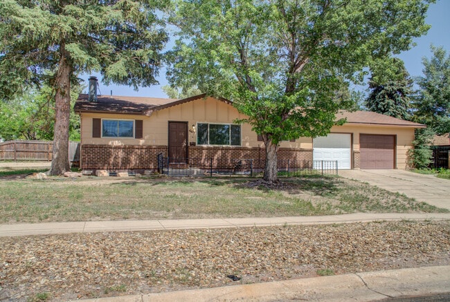 Building Photo - 4415 Mallow Rd