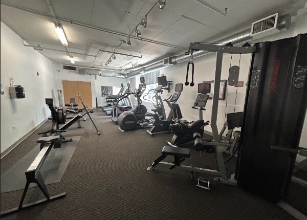 Building Photo - 212 E Cullerton St