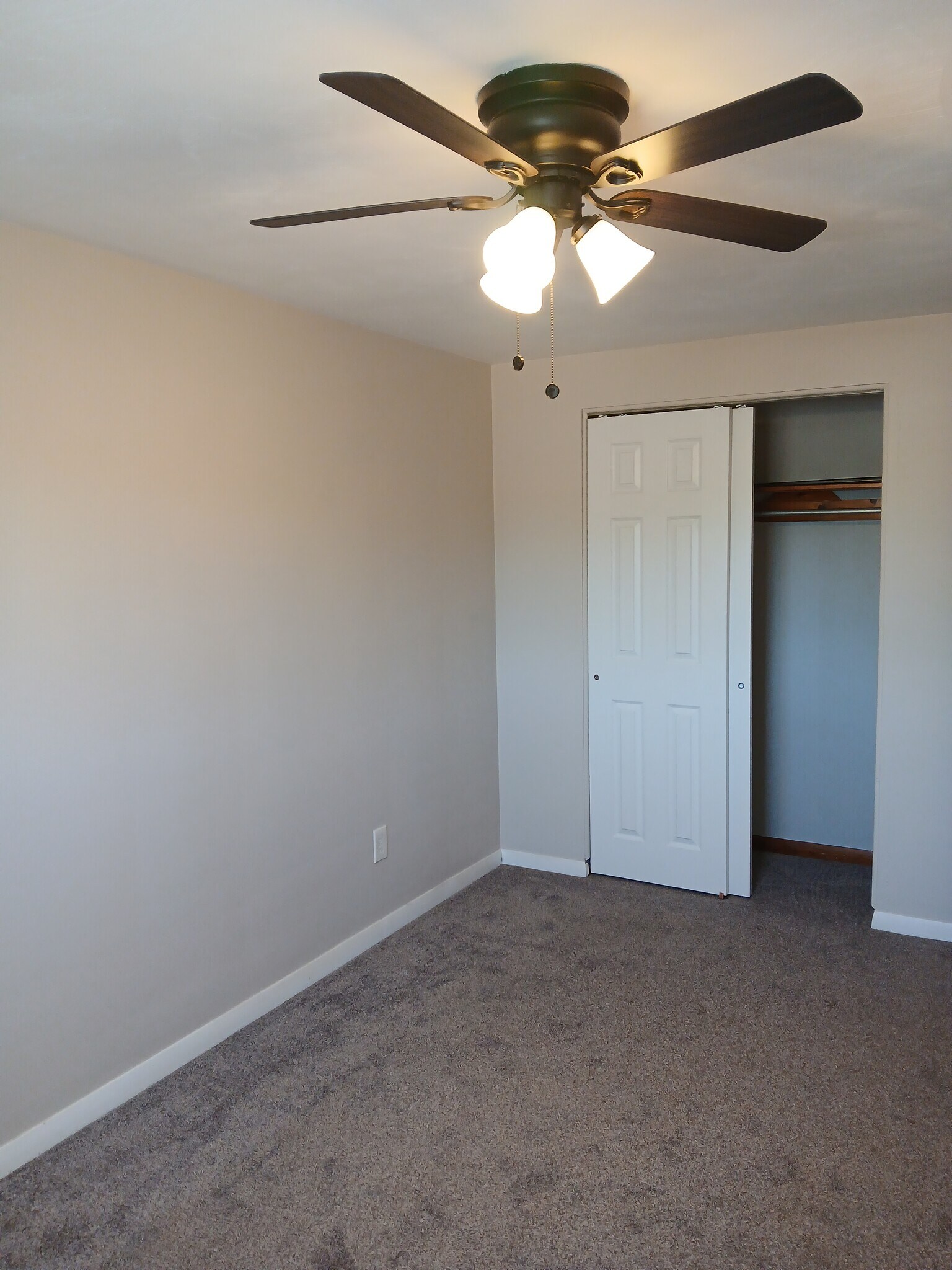 Bedroom 1 - 40 Mallory Rd