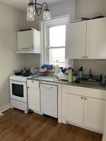 Building Photo - 45 Hemenway St