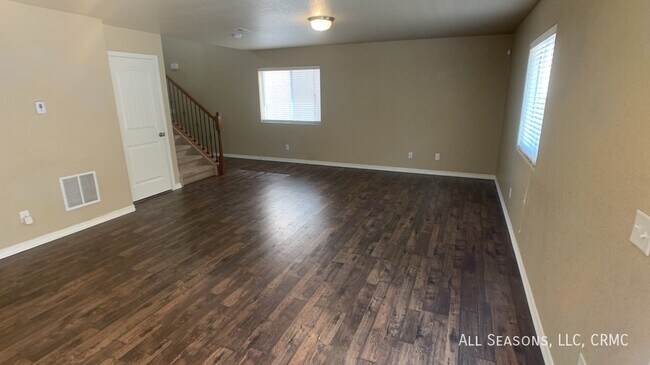 Building Photo - 954 Diamond Rim Dr