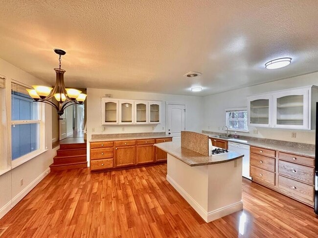 Building Photo - 13590 Red Dog Rd