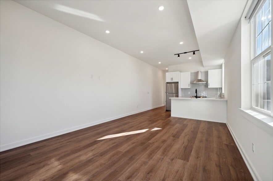 Interior Photo - Aston Lofts