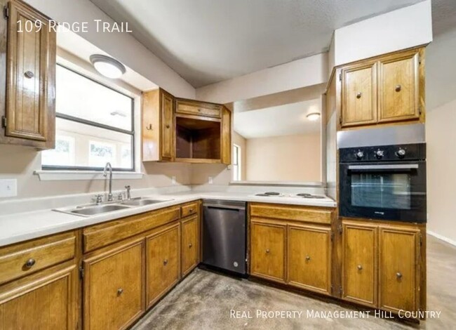 Building Photo - 109 Ridge Trail