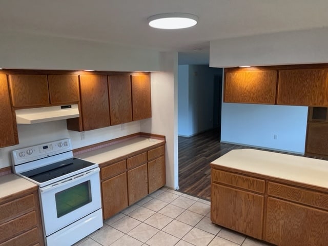 Building Photo - 1933 N Hemmer Rd