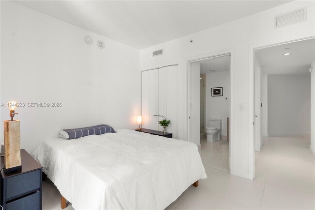 Building Photo - 1300 S Miami Ave