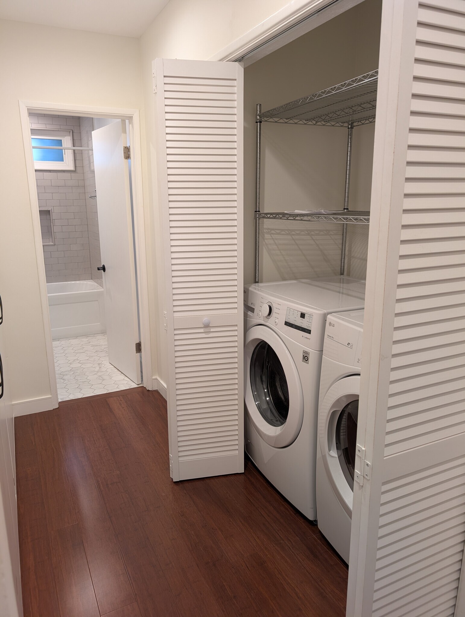 In-unit washer and dryer - 3617 Wesley St