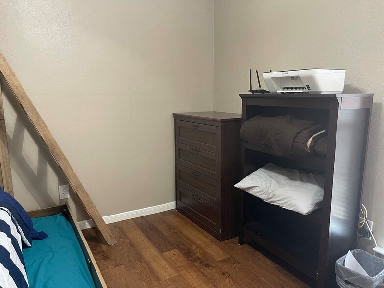 Building Photo - 13722 Ravensway Dr