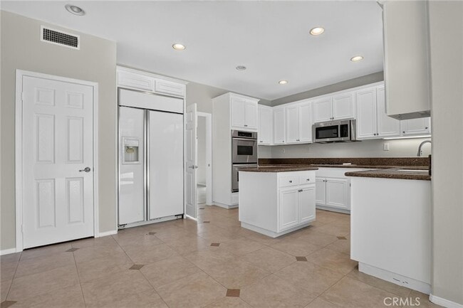 Building Photo - 11217 Ravenna Ln
