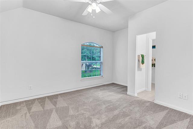 Building Photo - 1600 Templegate Dr