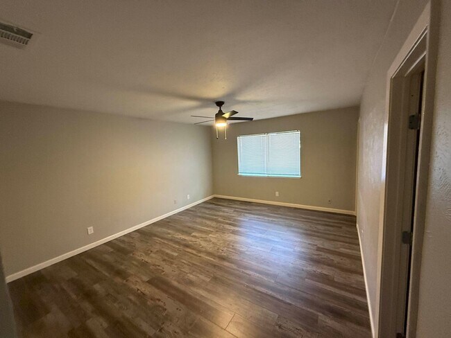 Building Photo - Beautiful 3 Bedroom House in Plano