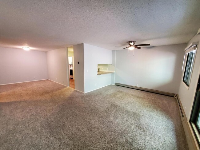Building Photo - 5697 Green Cir Dr