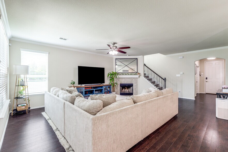 Building Photo - 1000 Marietta Ln