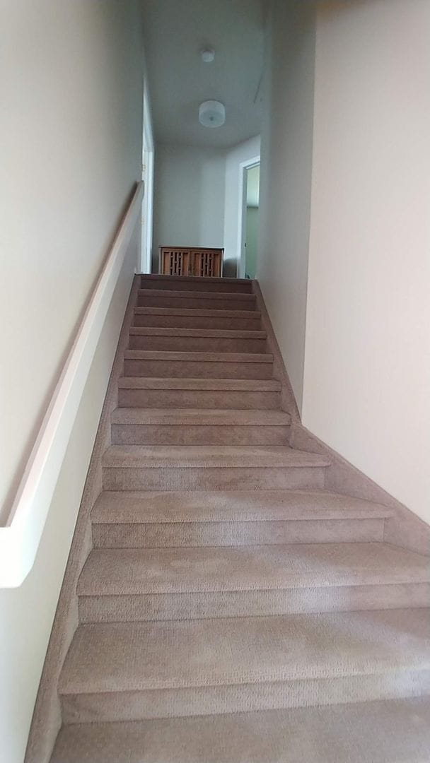 Building Photo - Beautiful 3 Bedroom Home Available ASAP!