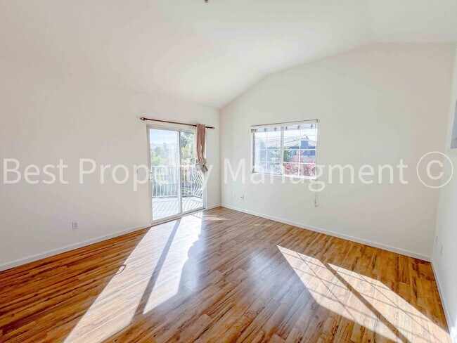 Building Photo - 3 Bedrooms/ 3 Bathrooms; 1,720 Square Foot...