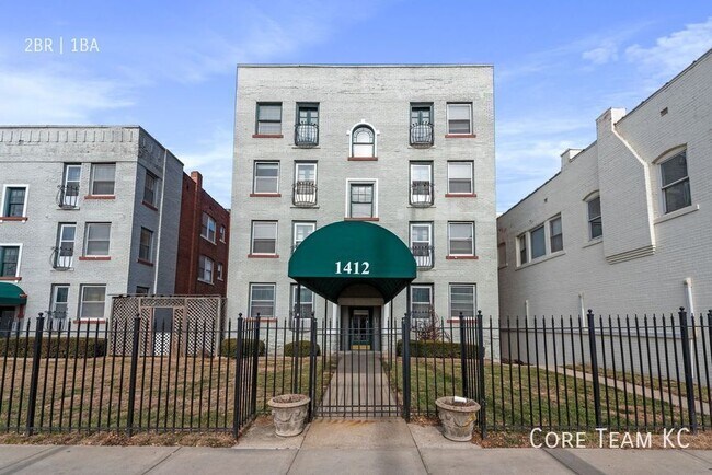 Building Photo - 1413 W 39th St