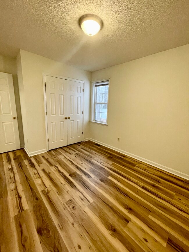 Building Photo - 5501 Heraldy Ct