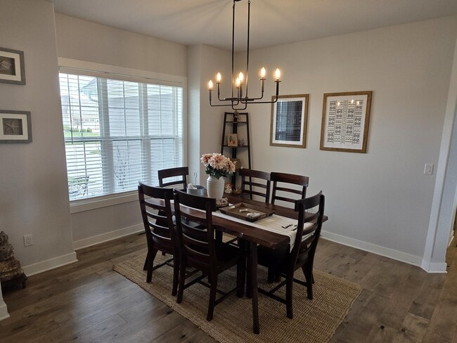 Building Photo - W239N3777 River Birch Ct