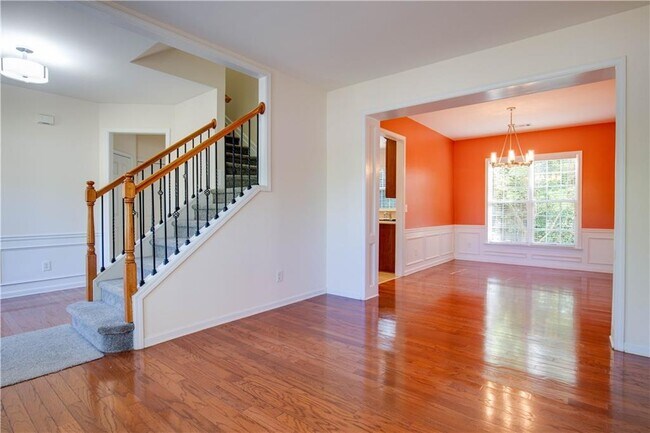 Building Photo - 2565 Vistoria Dr
