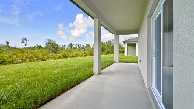 Building Photo - 13639 Begonia Cir