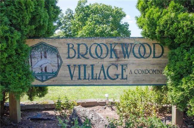 Building Photo - 57 Brookwood Dr