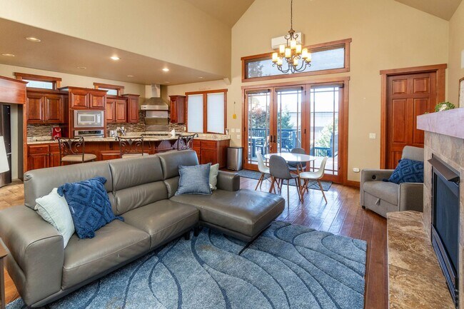 Building Photo - 62893 Bilyeu Way