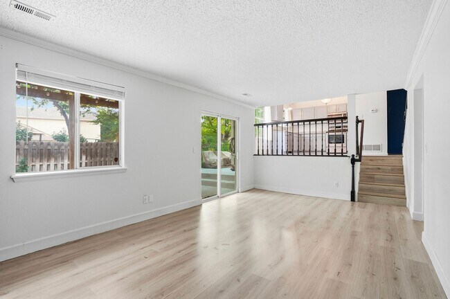 Building Photo - 3304 W 127th Ave