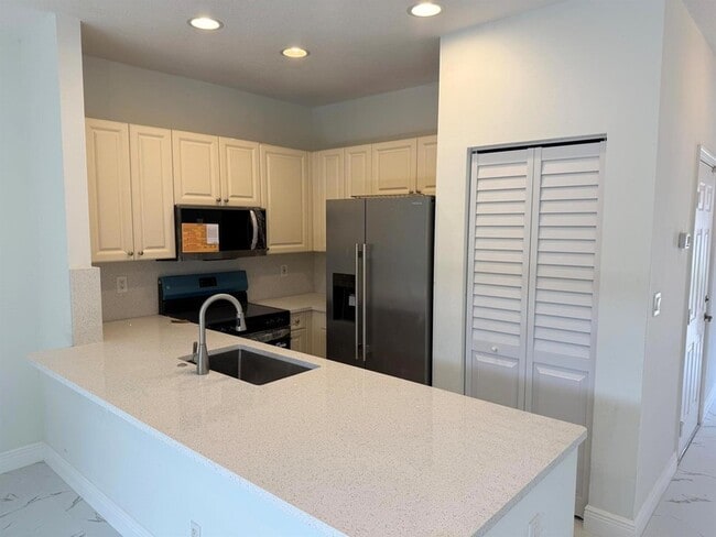 Building Photo - 3134 Coral Ridge Dr