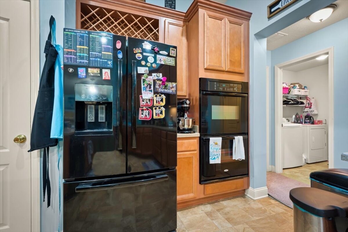 Building Photo - 11829 Carolwood Ln