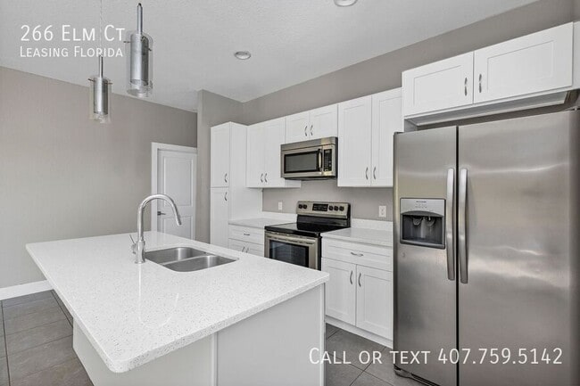 Building Photo - 266 Elm Ct